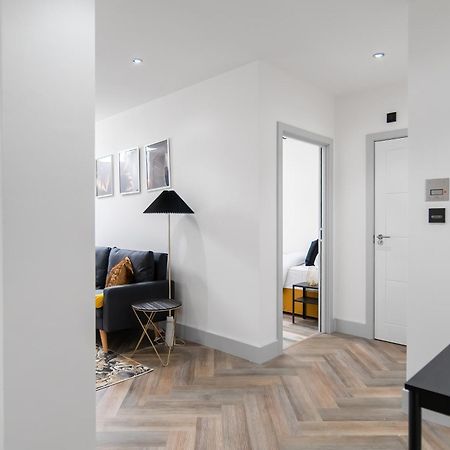 Appartamento London Road Romford Block Esterno foto