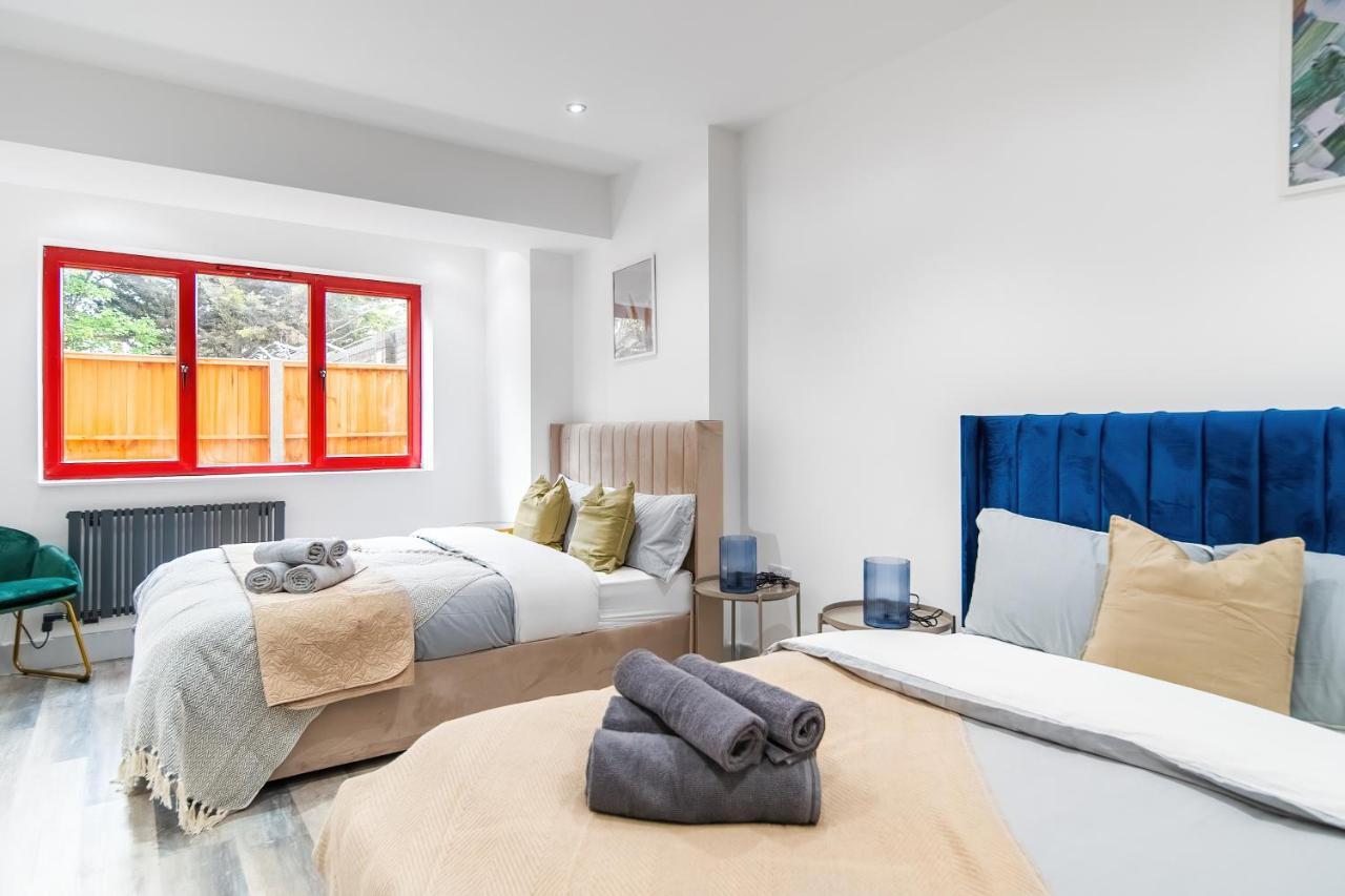 Appartamento London Road Romford Block Esterno foto
