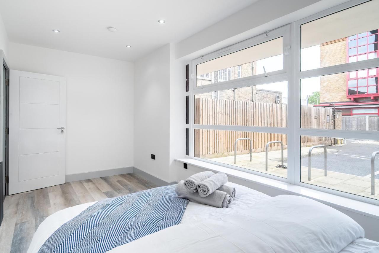 Appartamento London Road Romford Block Esterno foto